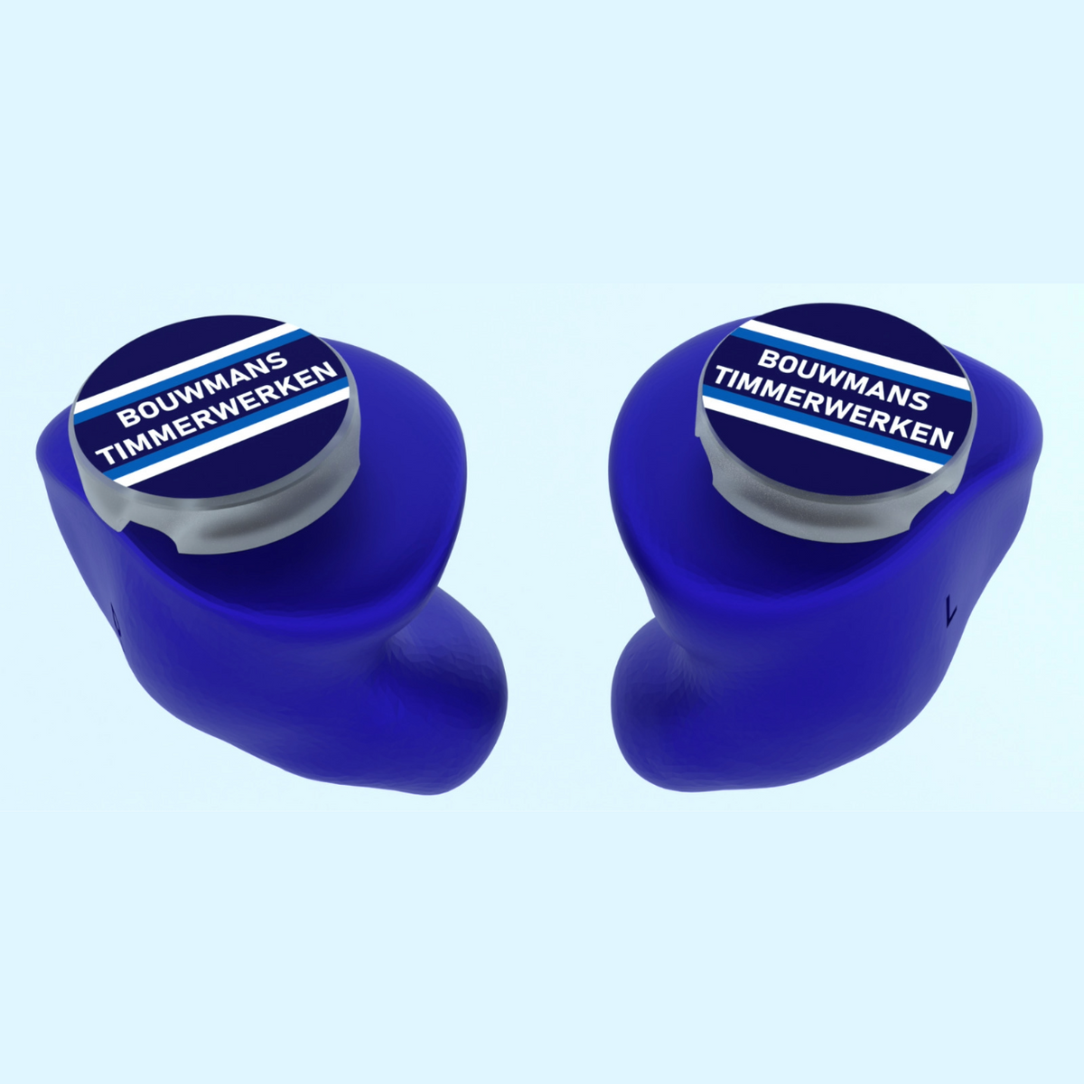 Blauwe otoplastieken op maat met logo van een timmerbedrijf
